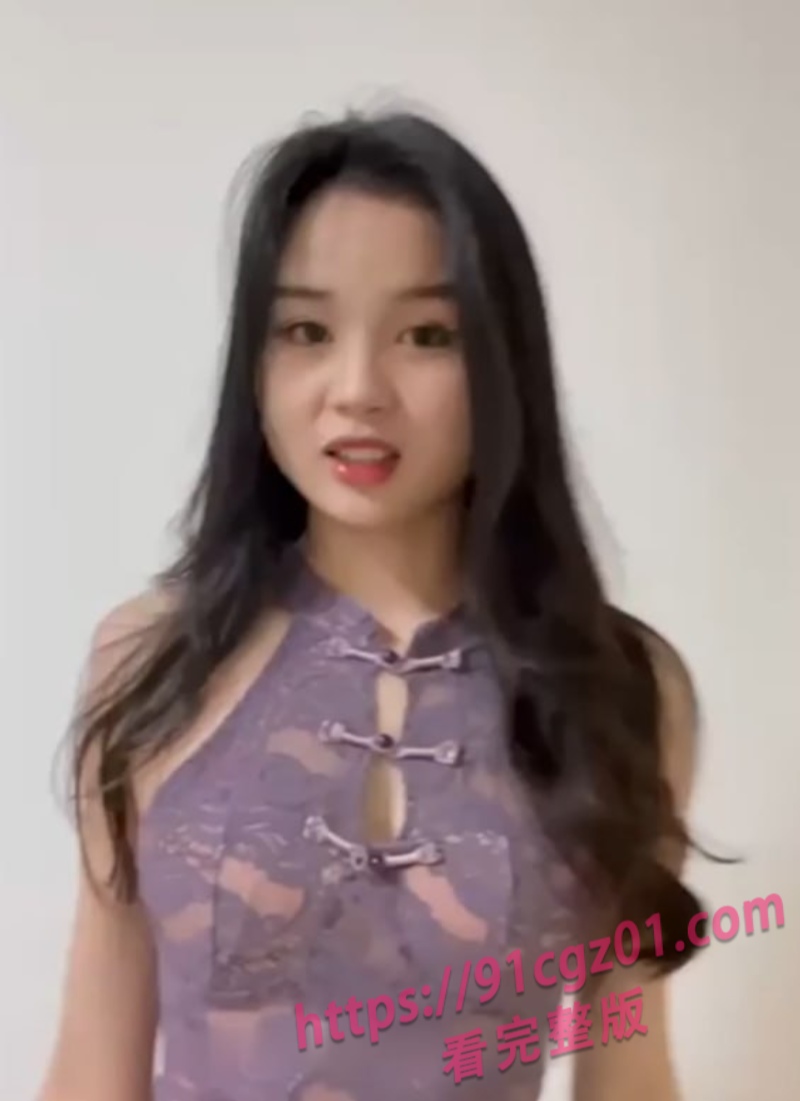 温婉美女为了拍摄短剧资源爬上导演的床 潜规则这么明显吗?