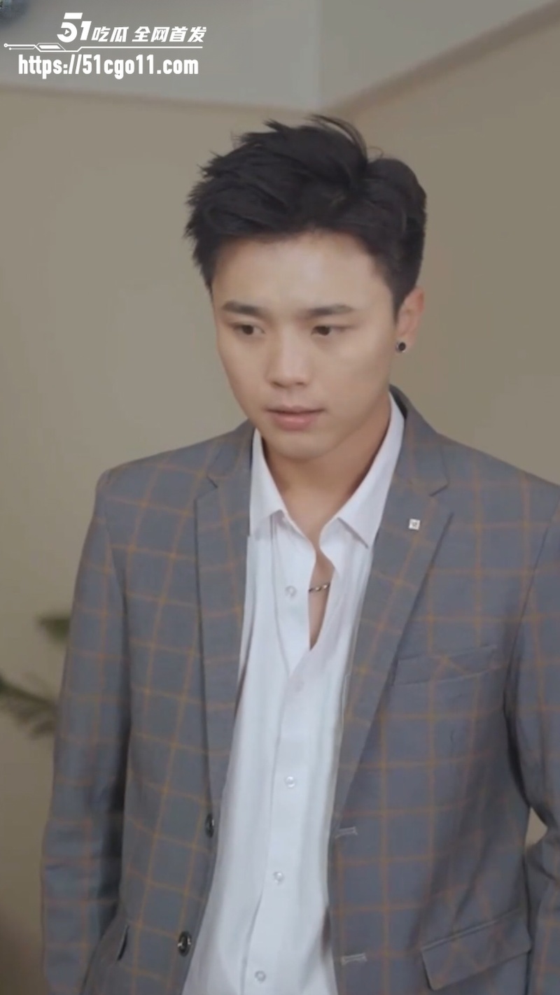 成人短剧 我在夜总会当经理 第一季 1 成人短剧 我在夜总会当经理 第一季 1