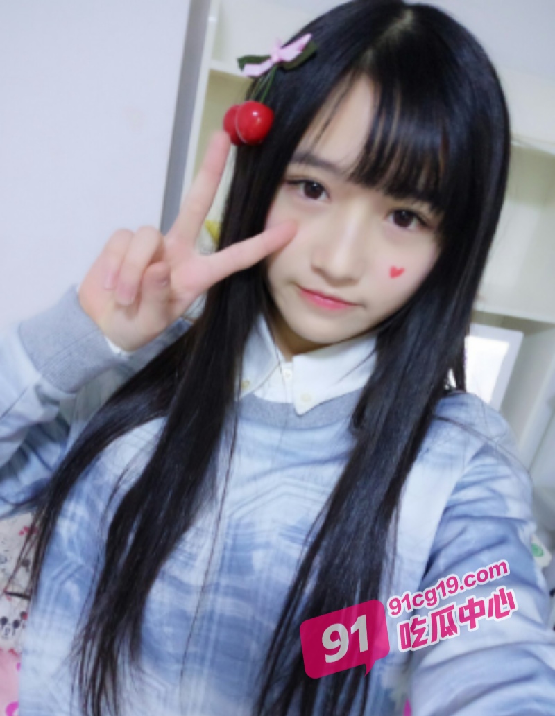 小情侣巷子里激情 竟被老六全程偷拍 自己看就算了还投稿！ 配图8
