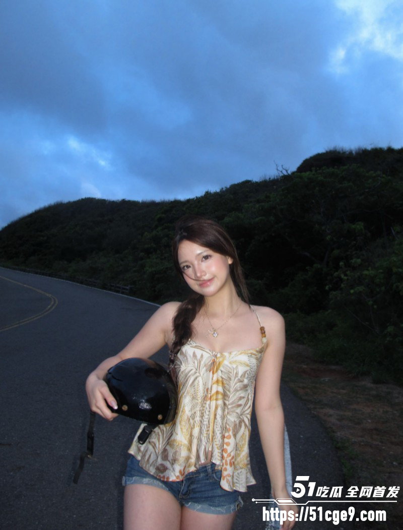 深圳福田伪娘uu酱假扮女性下海04 深圳福田伪娘uu酱假扮女性下海04