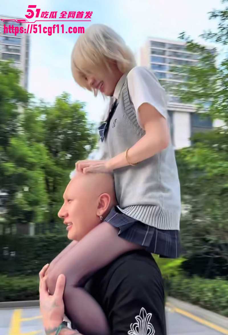 千万粉网红方丈直播自曝婚内多次出轨3 1 千万粉网红方丈直播自曝婚内多次出轨3 1