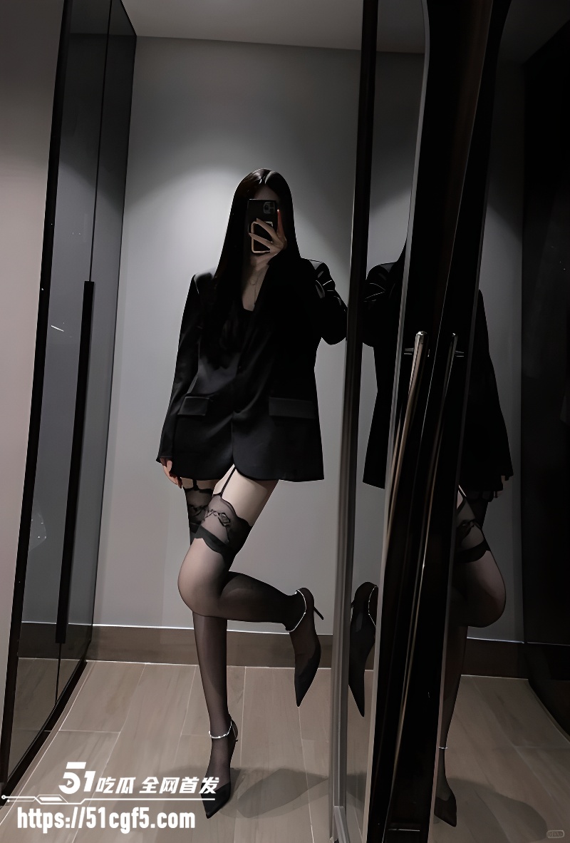 金主包养巨乳学生妹私拍 3 金主包养巨乳学生妹私拍 3