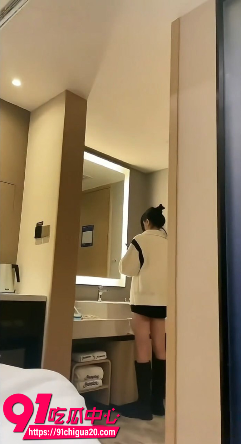 四川传媒学院校花朱雅文 分手被男友背刺 床上做爱视频全网曝光