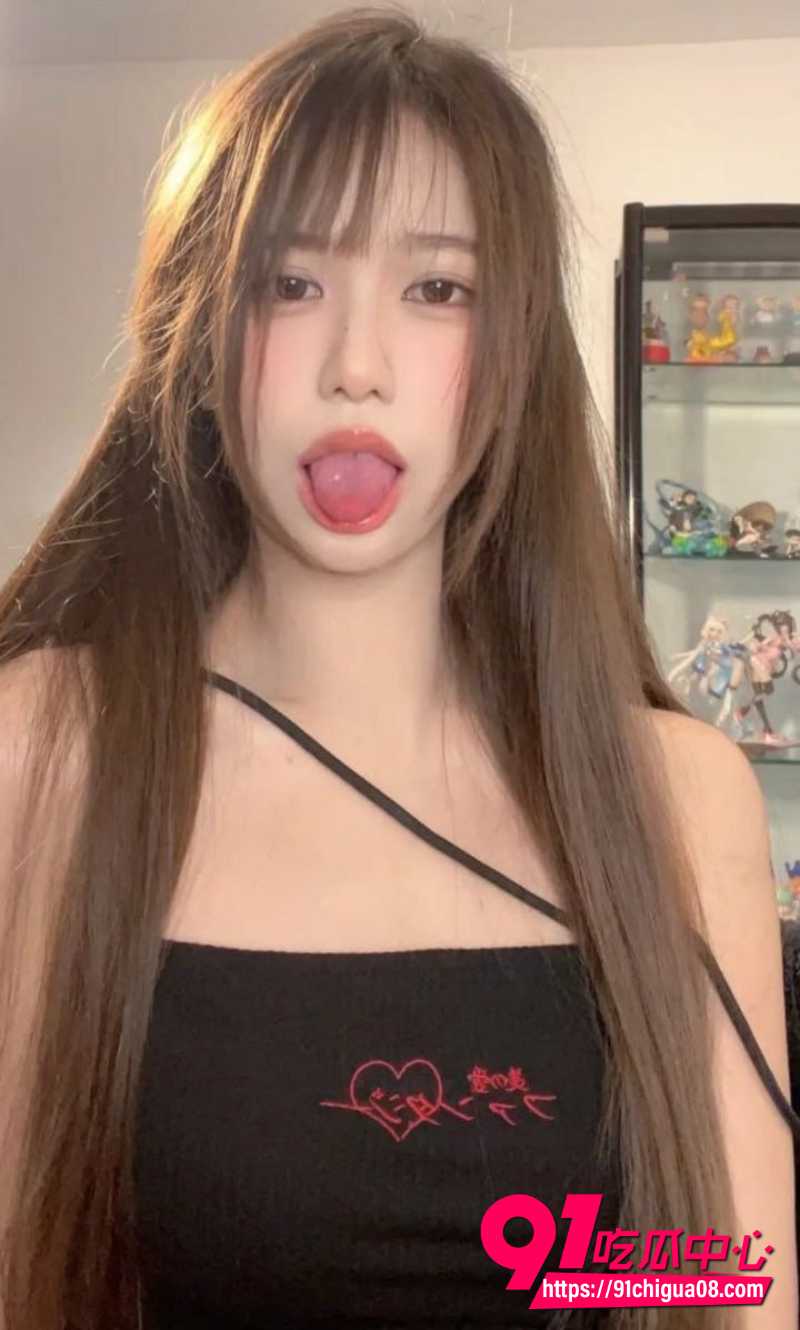无锡职业技术学院高颜值学生少女 靠绿帽男友裸照露出爆火 傍上金主爸爸后甩掉前任！