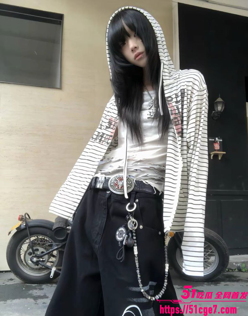 广东08年机车妹白雅茹无缝衔接6名男生 6 广东08年机车妹白雅茹无缝衔接6名男生 6