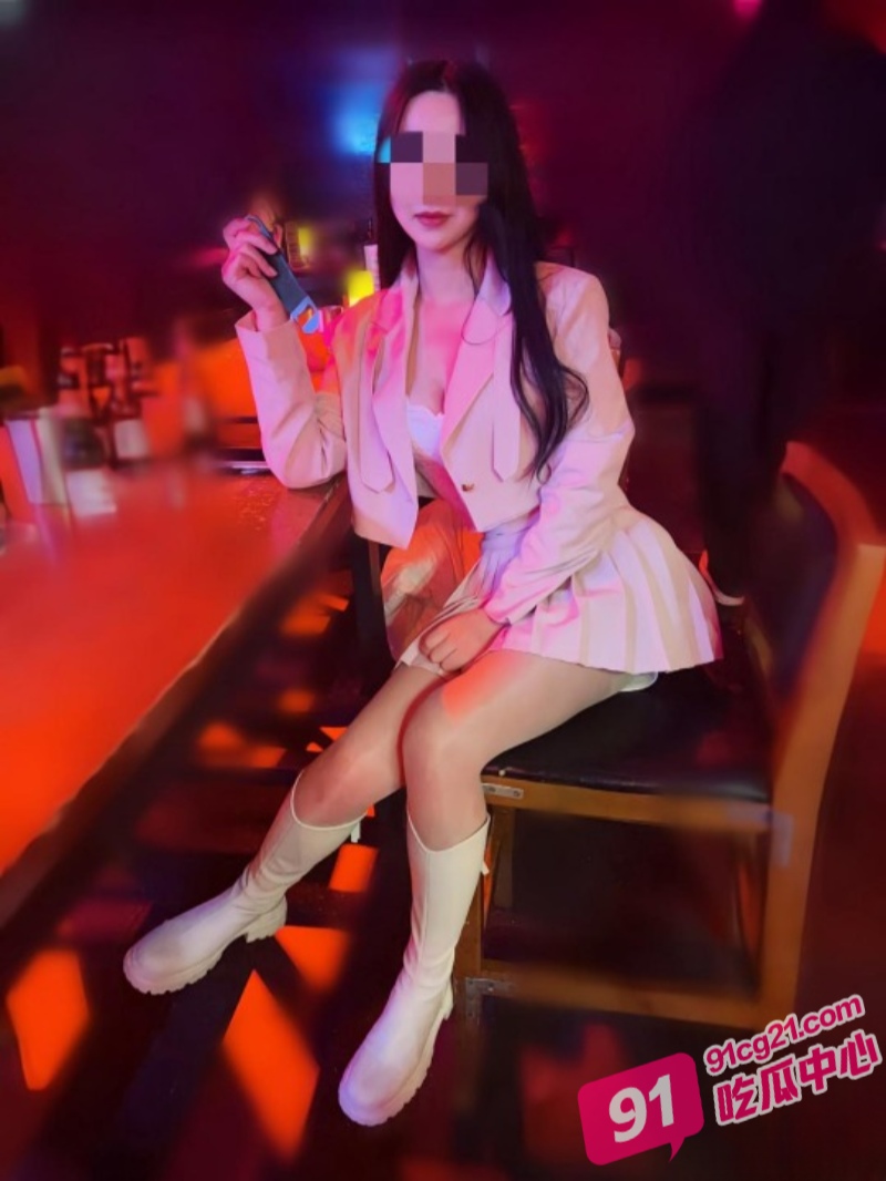 姐弟乱伦之姐姐说被我玩坏了 趁姐姐微醺强行肛交 哭喊声让人心疼! 配图