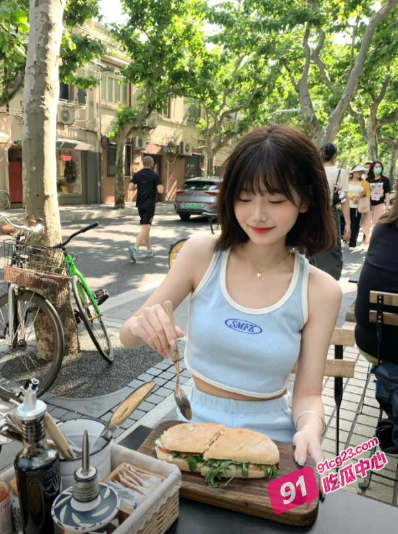放学后被萝莉性瘾小学妹疯狂索精 “学长 我下面的小穴很想你哦!”