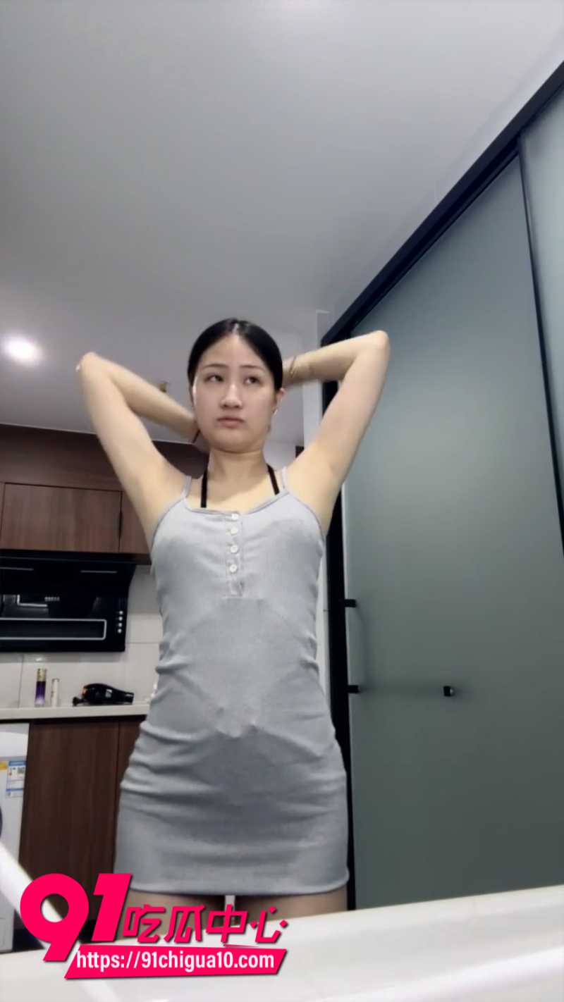 高颜值女大学生小灰灰呐自慰约炮福利10 高颜值女大学生小灰灰呐自慰约炮福利10