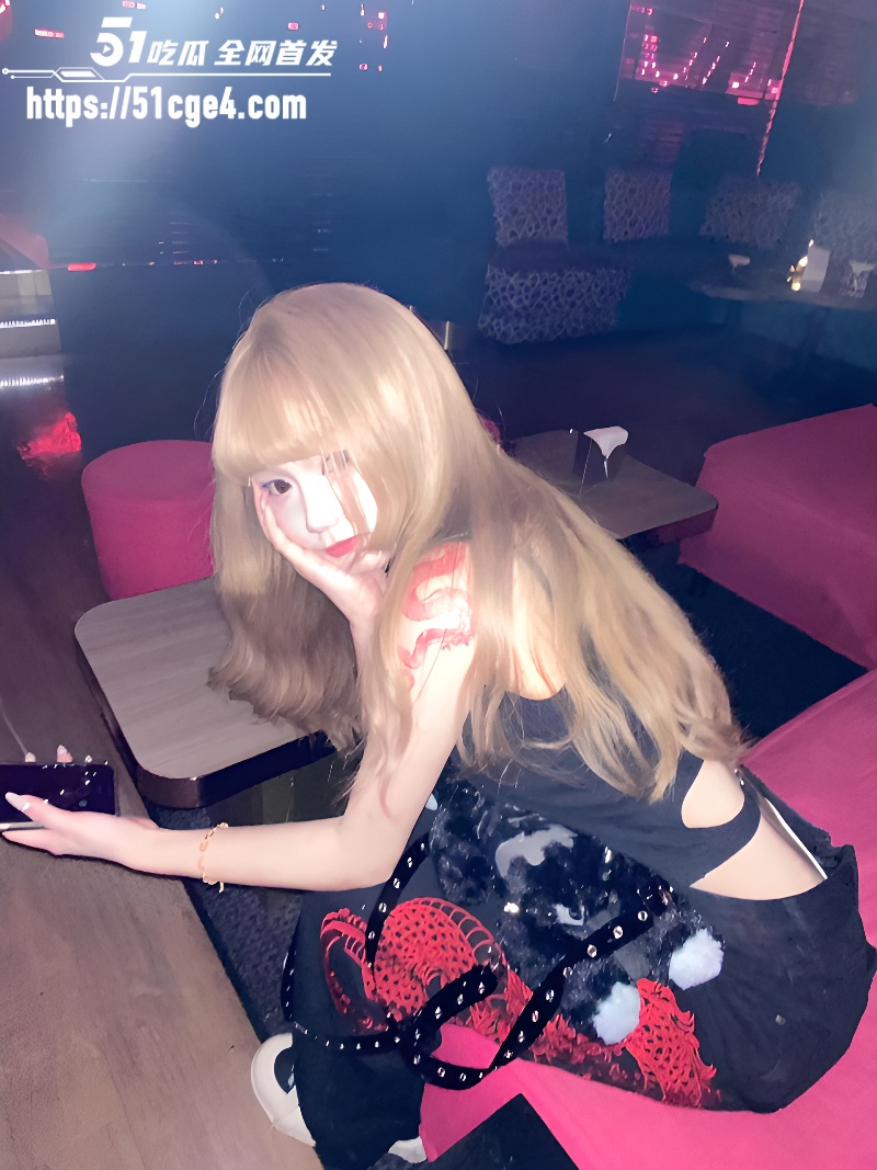 巨乳大学生 爱丽丝2 巨乳大学生 爱丽丝2