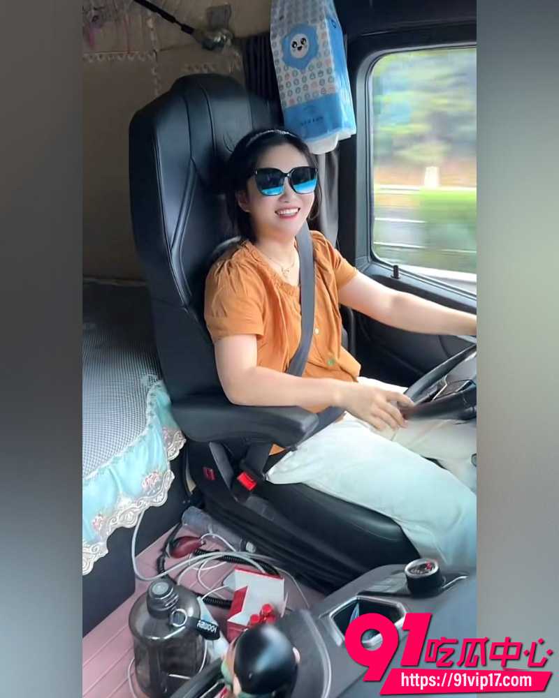 卡车网红卡车阿蛋痛曝妻子 11 卡车网红卡车阿蛋痛曝妻子 11