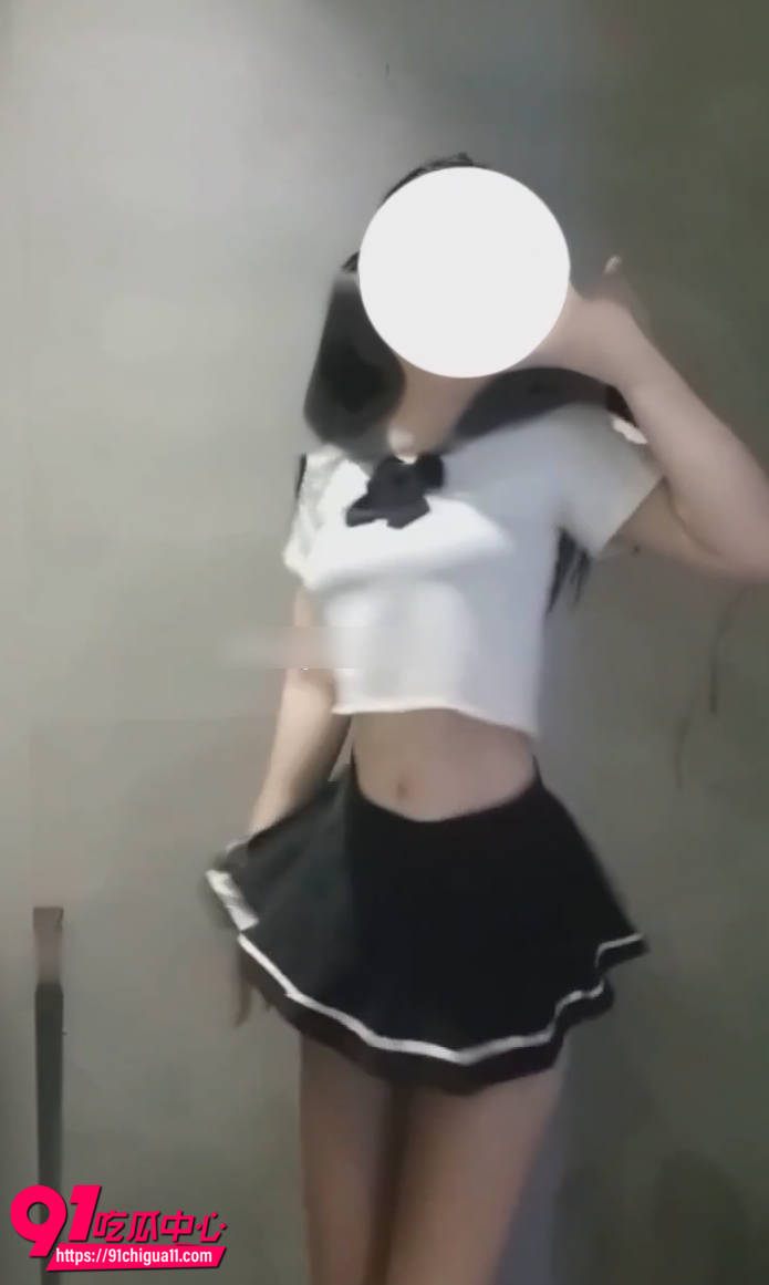 快手米糯木瓜巨乳裸舞4 快手米糯木瓜巨乳裸舞4