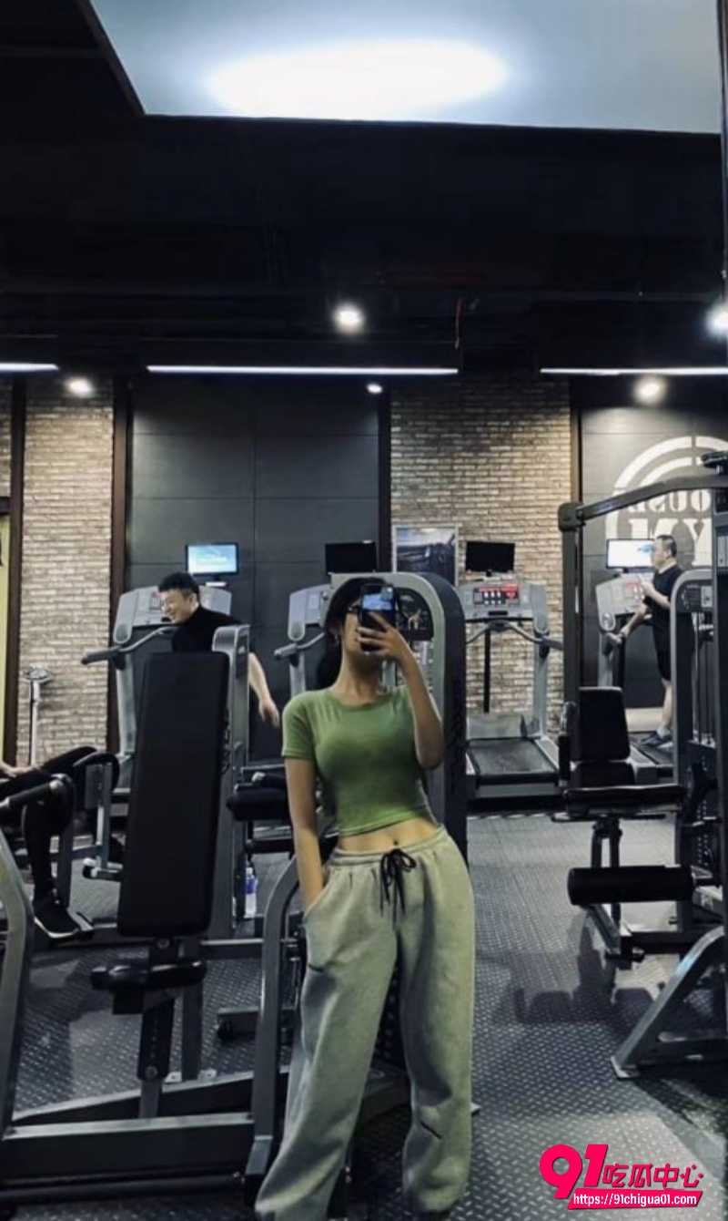 反差少女被玩坏了4 反差少女被玩坏了4