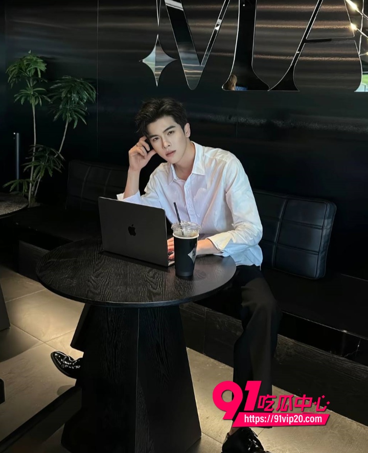 男网红宋浩然19 男网红宋浩然19