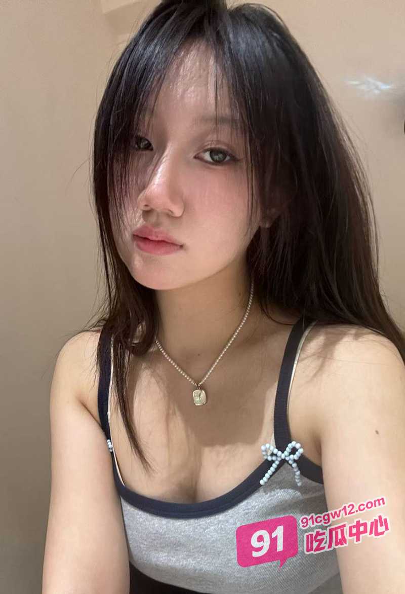 河北财经大学柯卢雨 身材一级棒小母狗 第一视角镜头爆操大奶左摇右晃 撸管必备！ 配图