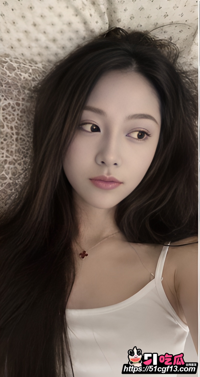 瓜友真实分享 00后前女友 赵鑫鑫 异地分手后依旧怀念 36D大奶中出时一晃一晃好骚