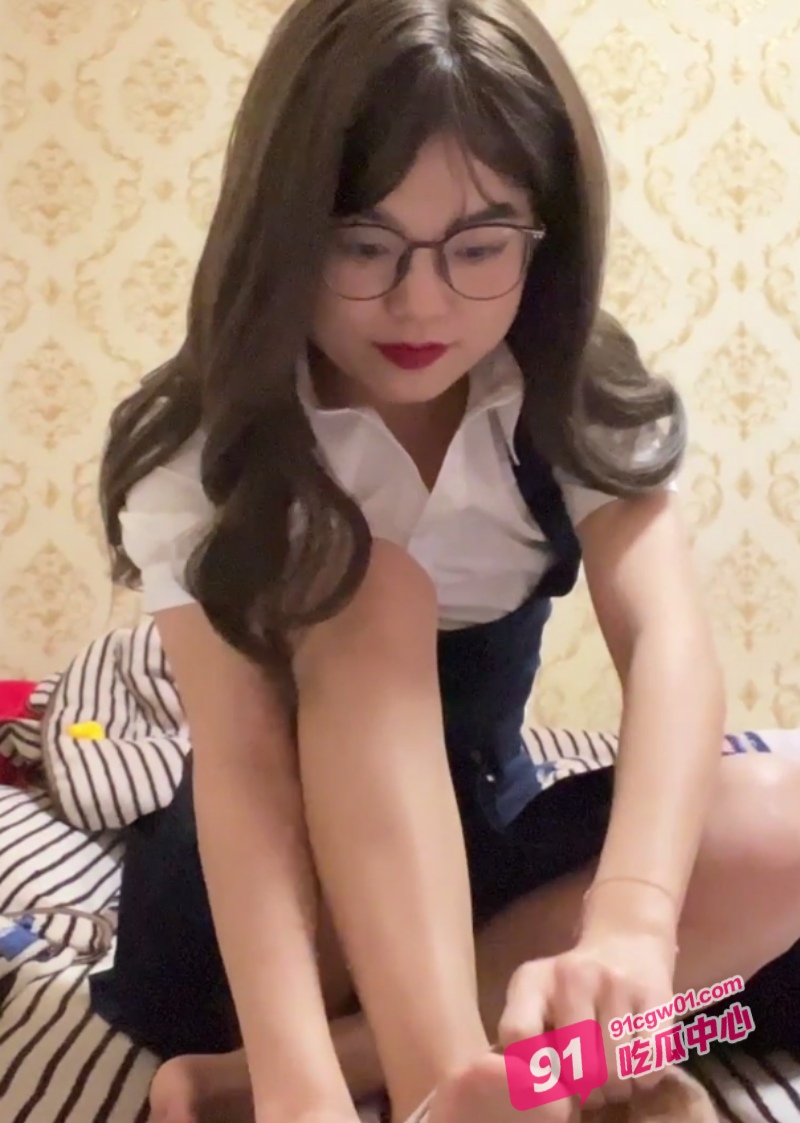 艺术学院美女向仪琳与男友自摄超全做爱视频被网盘泄密流出 美女多次潮喷瞬间被完整记录! 配图4